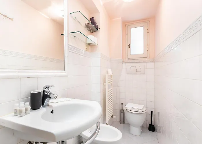Sant'Ambrogio Apartment By San Firenze Collection