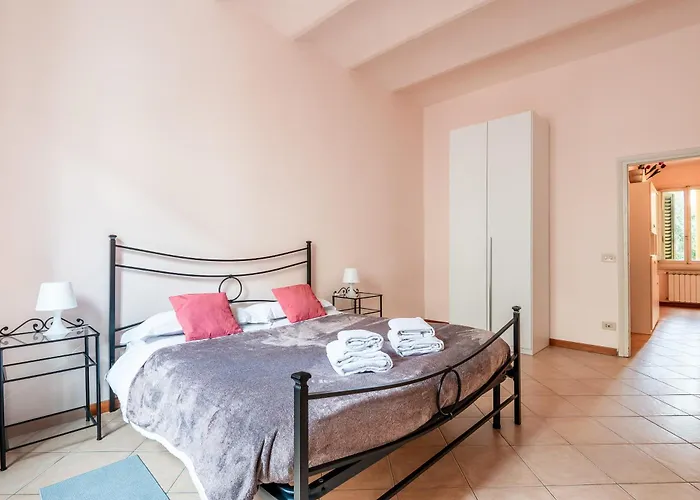 Sant'Ambrogio Apartment By San Firenze Collection