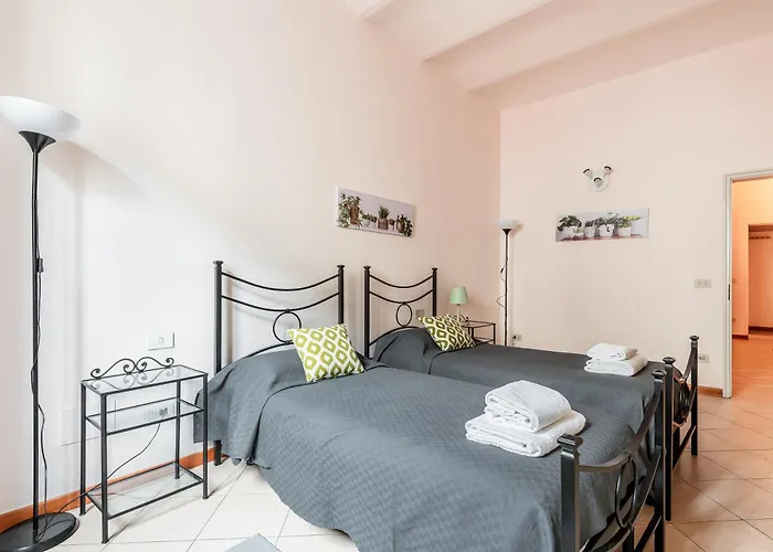 Sant'Ambrogio Apartment By San Firenze Collection